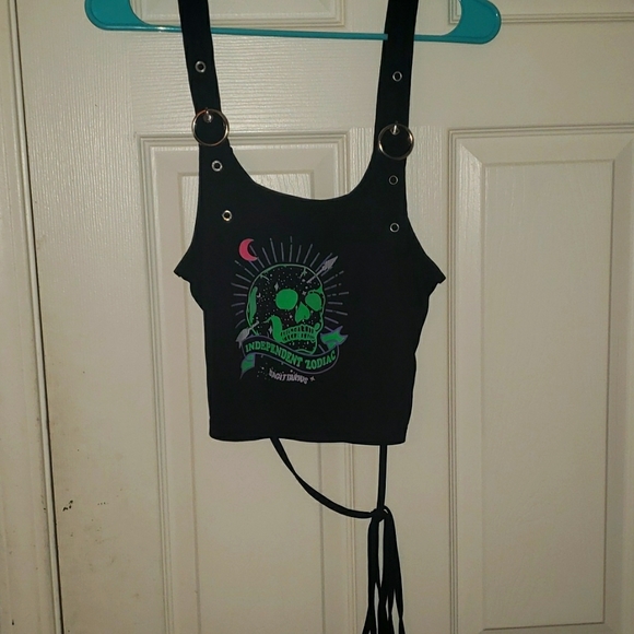 Romwe Sagittarius Skull Graphic Crop Tank Top - Picture 1 of 4